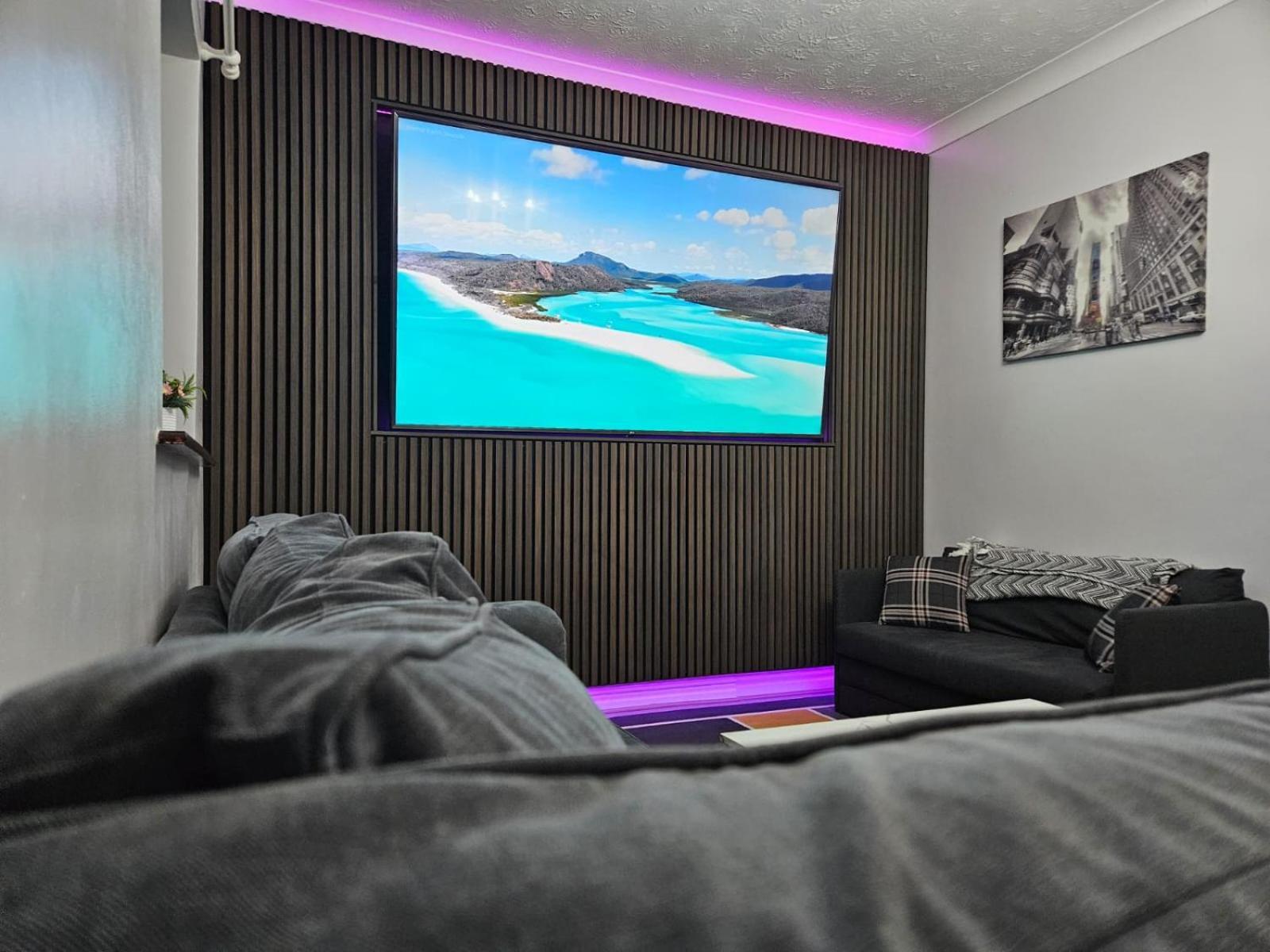 Lister Park Bradford 2Bed Detached Cottage House Parking Cinema Screen Games Room מראה חיצוני תמונה